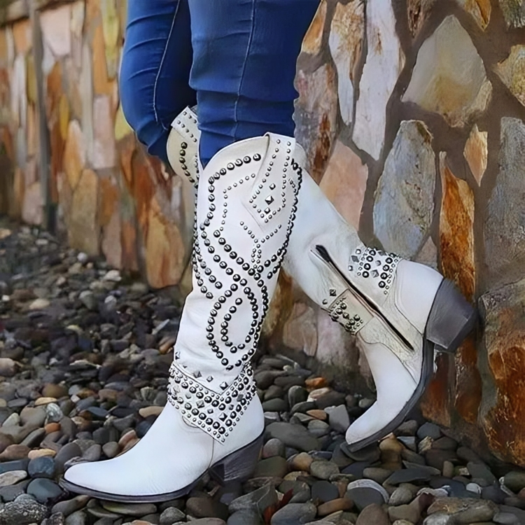 Arianna | Botas Camperas de Caña Media con Tachuelas - Blanco