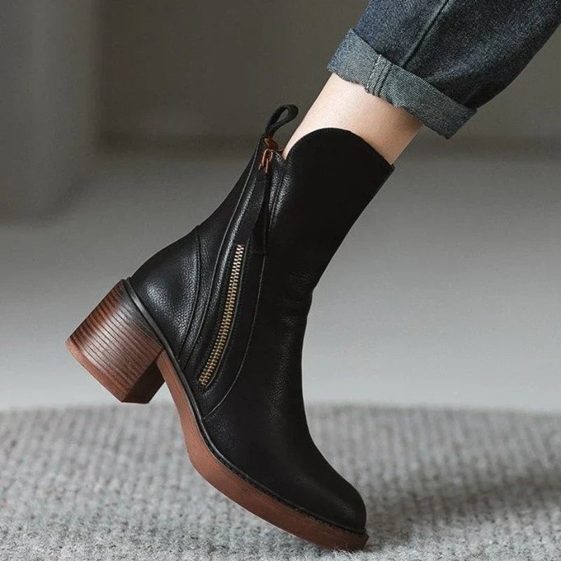 Matilde | Botines de Tacón en Piel Premium - Negro
