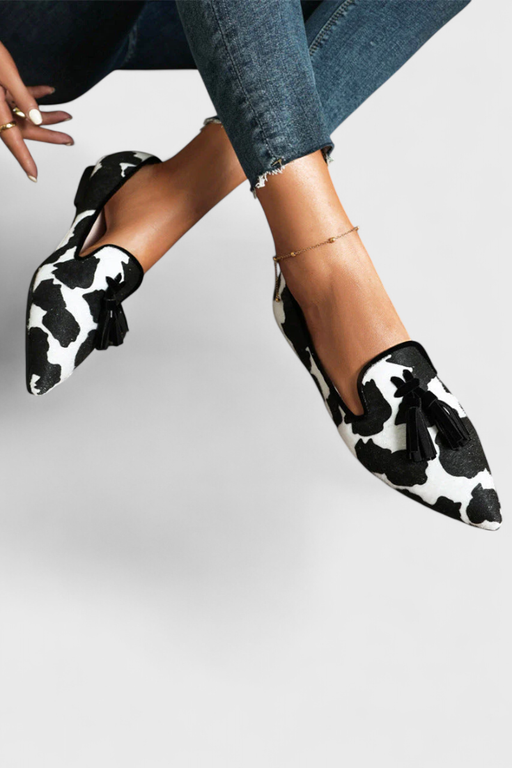 Fermina Loafers Elegantes con Punta Afilada y Diseño Bicolor